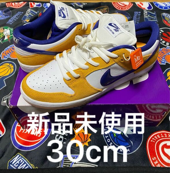 Nike SB Dunk Low Laser Orangeナイキ　ダンク ロー レーザーオレンジ　30cm lakers 
