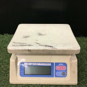 【中古品】A＆D デジタルはかり D9695号 ひょう量5000g SK-5000 / ITDZVHBA6RMM H27の画像1