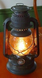 戦前モデル FEUERHAND　NIER Nr ２６０大型灯油ランプ