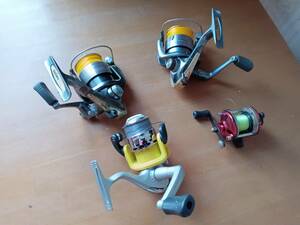 釣り具 リール 4点まとめ　動作未確認　ダイワDAIWA SPRINTER HV1500（2個）/color spin/FIGHTER MINI FM-130リール 釣具 釣り道具*0124