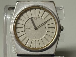 1円〜◇セイコー SEIKO クォーツ 5P30-6B70 グレーカラー メンズ腕時計 稼働品