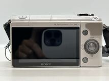 美品 SONY ソニー α APS-C NEX-3N ミラーレス一眼 / E 3.5-5.6/PZ 16-50 OSS 0.25m/0.82ft-0.30m/0.98ft【TYS120】_画像4