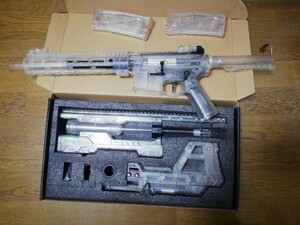 「中古エアソフトガン」クリア、透明M4　APS製？　THUNDER TRACTICAL　コンバージョンカービン付き