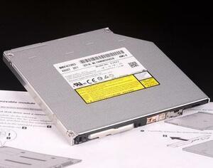 新品 東芝 Toshiba dynabook Satellite B35/R PB35RNAD4R3JD81 DVDドライブ/DVDスーパーマルチドライブ 9.5mm SATA （トレイ方式）内蔵型