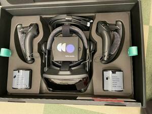 Valve Index VRキット（ヘッドセット、コントローラー、ベースステーション一式セット） / 動作品 / ヘッドセットケーブルのみやや難あり