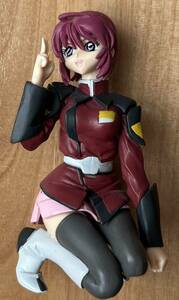 ◇機動戦士ガンダム SEED DESTINY フィギュア ルナマリア ホーク しゃがみ姿 中古 バンダイ ザフト 赤服