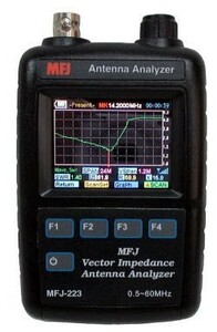 MFJ-223　HF/VHF帯　カラーグラフィック アンテナ アナライザー 　