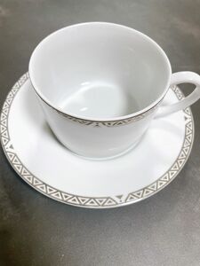 ROYAL DOULTON PLATINUM カップ ソーサー