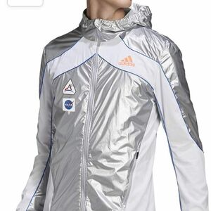 新品タグ付きadidas ジャケットNASA ペナルティ アディダス ウィンドブレーカー