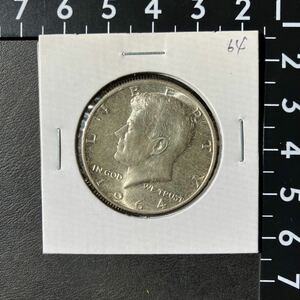 【未使用品】1964年 アメリカ ケネディ ハーフダラー 50セント銀貨 コイン★29