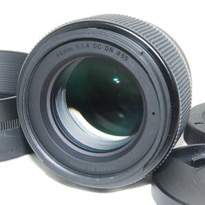 ★実用良品★SIGMA シグマ 56mm F1.4 DC DN Contemporary マイクロフォーサーズ フード付き♪１