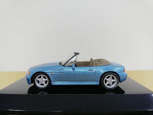 ■ AUTOartオートアート 1/64 BMW Z3 Roadster ブルー ミニカー