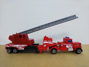 ■ MATCHBOX マッチボックス #88214 FIRE ENGINE 消防はしご車 ミニカー