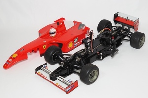 【ゆうパック100/同梱不可】稀少!! 良品 タミヤ F201 カーボンダブルデッキ仕様 フェラーリ2001