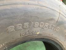 x990-4-1 ☆225/90R17.5 BS R225 2017年中古1本のみ！ ブリヂストン 残溝13ｍｍ ほぼ新品溝♪ スペア用に K35_画像4