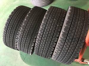 x992-4-1B ☆235/70R17.5 BS W970 中古4本セット♪ 2022年製 ブリヂストン 中古スタッドレス 残溝10ｍｍ　 k140