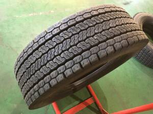 s045-4-1 ☆265/70R19.5 中古1本！ ヨコハマ ZEN902ZE 2020年製 中古スタッドレス 残溝9mm♪ k45