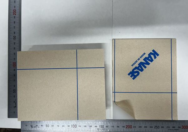 アクリル板(乳半)厚み5mm 約114mmx144mm ※端材 8枚 ※端材