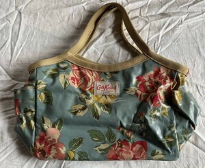 キャスキッドソン Cath Kidston 　ハンドバッグ　エナメル　定番　定番