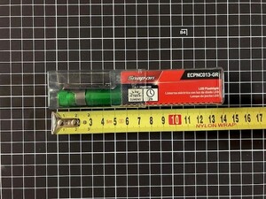 snap‐on　スナップオン　フラッシュペンライト　ECPNC013　グリーン　アルミ削り出しボディ　単４電池２本