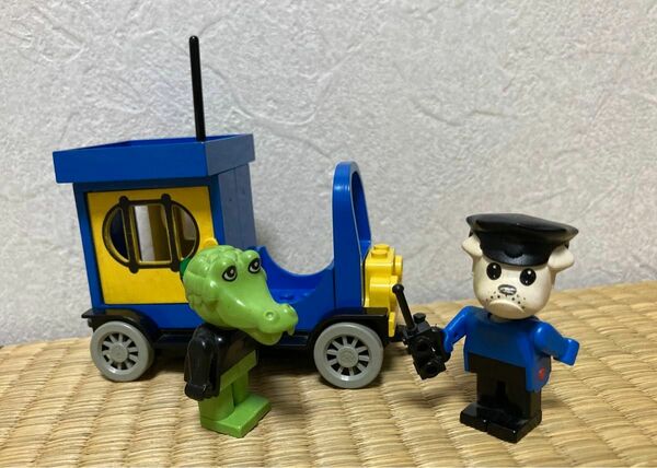Lego Fabuland 3639 Police Car レゴ　ファビュランド