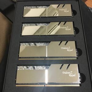 【中古】G.SKILL Trident Z Royal 32GB 8GBx4枚　DDR4 3200mhz
