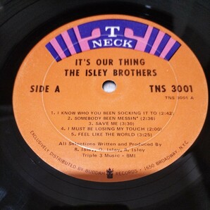 ソウル輸入盤中古盤レコード The Iseley Brothers It's Our thing アイズレー・ブラザーズ T Neck盤 LP 盤 おまけ付きの画像3