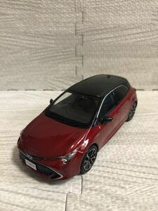 1/30 トヨタ 新型カローラスポーツ COROLLA SPORT カラーサンプル 非売品 ミニカー アティチュードブラックxエモーショナルレッドⅡ