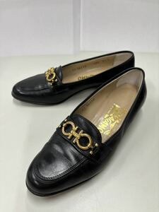 Salvatore Ferragamo サルヴァトーレフェラガモ フェラガモ ローファー イタリア製 