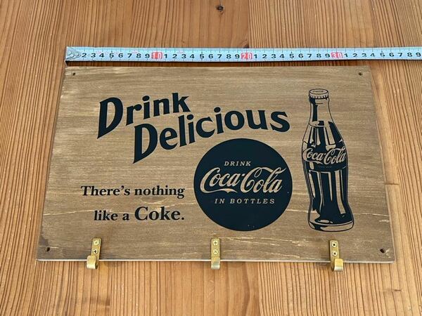 コカコーラ B キーフックボード キーホルダー ウッデン フックボード 木製 ウォールハンガー 壁掛け ウッド アメリカン Coca Cola
