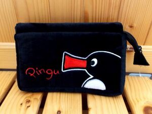 台湾限定!!★即決♪ 正規品!! ピングー（Pingu）のもふもふ化粧ポーチ♪