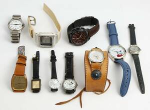 腕時計 おまとめ 大量 セット 革ベルト USED品 comovalentino ムーミン Baby-G CASIO WIRED DISNEY CROTON LONGINES BenRus LIBERTY ELEGIN