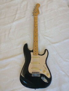 ☆　Squier by Fender エレキギター STRAT Crafted in China スクワイヤ 現状品ジャンク扱い　☆