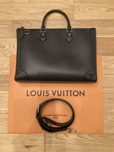 新品同様（ほぼ未使用）　Louis Vuitton（ルイヴィトン） タイガ ブリーフケース 