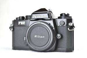 【きれいな動作品】Nikon ニコンFE2 ブラック　清掃・整備・モルト交換済・電池付きでそのま使える状態良好品