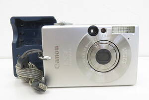 15575 ア601-145　カメラ　Canon　IXY DIGITAL30　PC1085　キャノン　シルバー　本体 充電器　コンパクト デジカメ　中古品　ヤ60