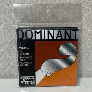 601i1912 THOMASTIK Dominant ドミナント 4/4バイオリン弦 A.D.G線セット(D線シルバー巻)