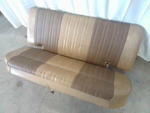 *@8140 Jeep L-J37 rear seats leather light brown group for repair 1.