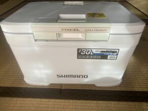 シマノ フィクセル ウルトラ プレミアム 30L NF-030V ホワイト　クーラーボックス 