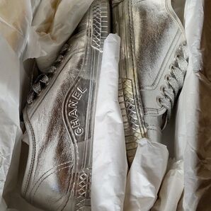 伊勢丹購入 スニーカー 24 CHANEL