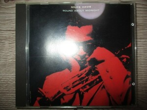 BT　B3　送料無料♪【　THE MILES DAVIS QUINTET　ROUND ABOUT MIDNIGHT　】中古CD　