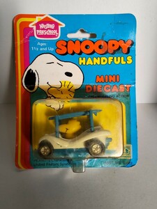 HASBRO スヌーピー HANDFULS MINI DIECAST WOODSTOCK IN SURF BUGGY