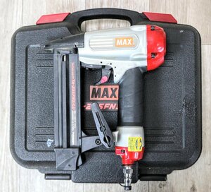 ☆動作品☆MAX マックス　フィニッシュネイラ TA-235FN3/LU　エア釘打機　ハードケース　説明書　ゴーグル付属　4KT360