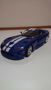 burago Dadge VIPER GTS coupe 1/18