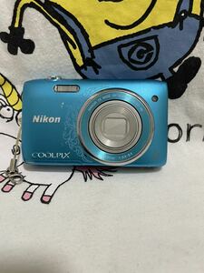 デジタルカメラ Nikon COOLPIX S3500 動作品 希少カラー