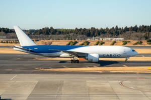  airplane digital image bo- wing 777 Pola - air cargo 1