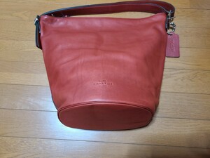 COACH ショルダーバッグ レザー　バケツ型　レッド系新品