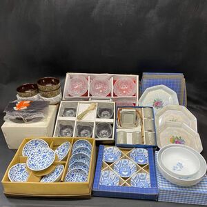 N 2769　[ 箱入 食器 まとめて 10点 ]　HOYA 翠泉 どんぶり 盆付 茶器揃 湯呑 小皿 深鉢 大皿 平皿 デザート皿 保管品 