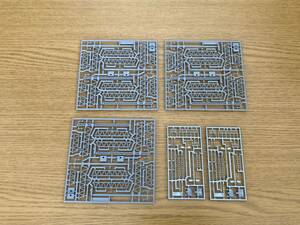 TOMIX 車両基地レールセット 延長部バラシ マルチ複線トラス架線柱・ランナーパーツ(信号機柱他) 1セット③