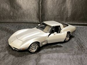 1/18 Chevrolet Corvette 1978 [シルバー] 【シボレーコルベット 1978】 TYPE C3 Tバールーフ UT MODELS [UTモデル]